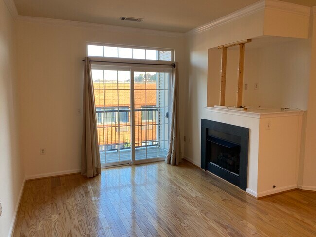 Wood slats are to mount large TVs, can be removed if you don't want them. - 2055 26th St S