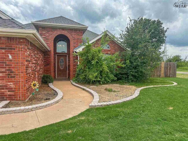 Foto del edificio - 5635 Ross Creek Ln