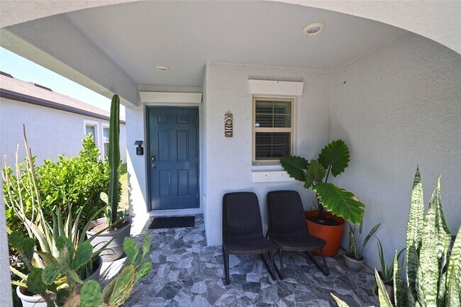 Foto del edificio - 16761 Delia St
