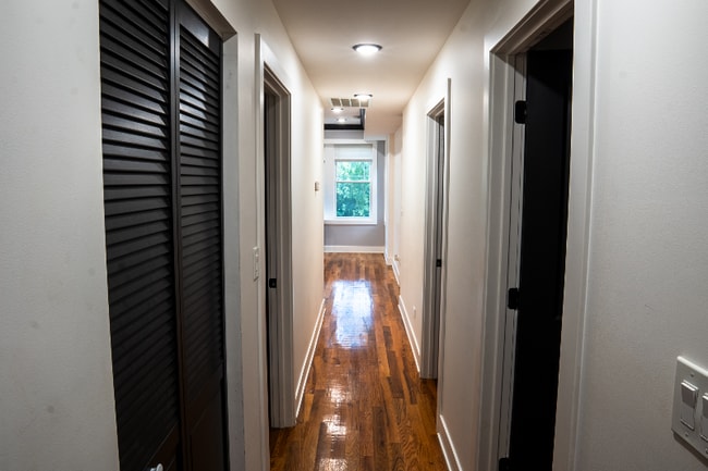 Building Photo - 6032 S Paulina St