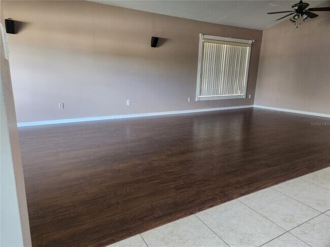 Foto del edificio - 145 Rangeline Woods Cove