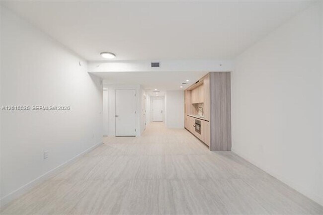 Foto del edificio - 77 SE 5th St