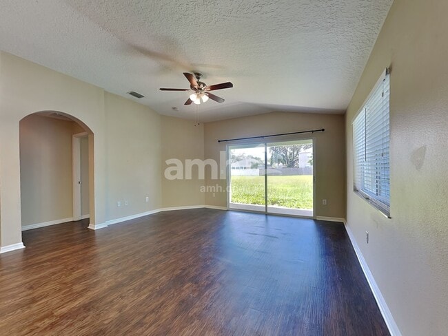 Building Photo - 4409 Country Hills Blvd
