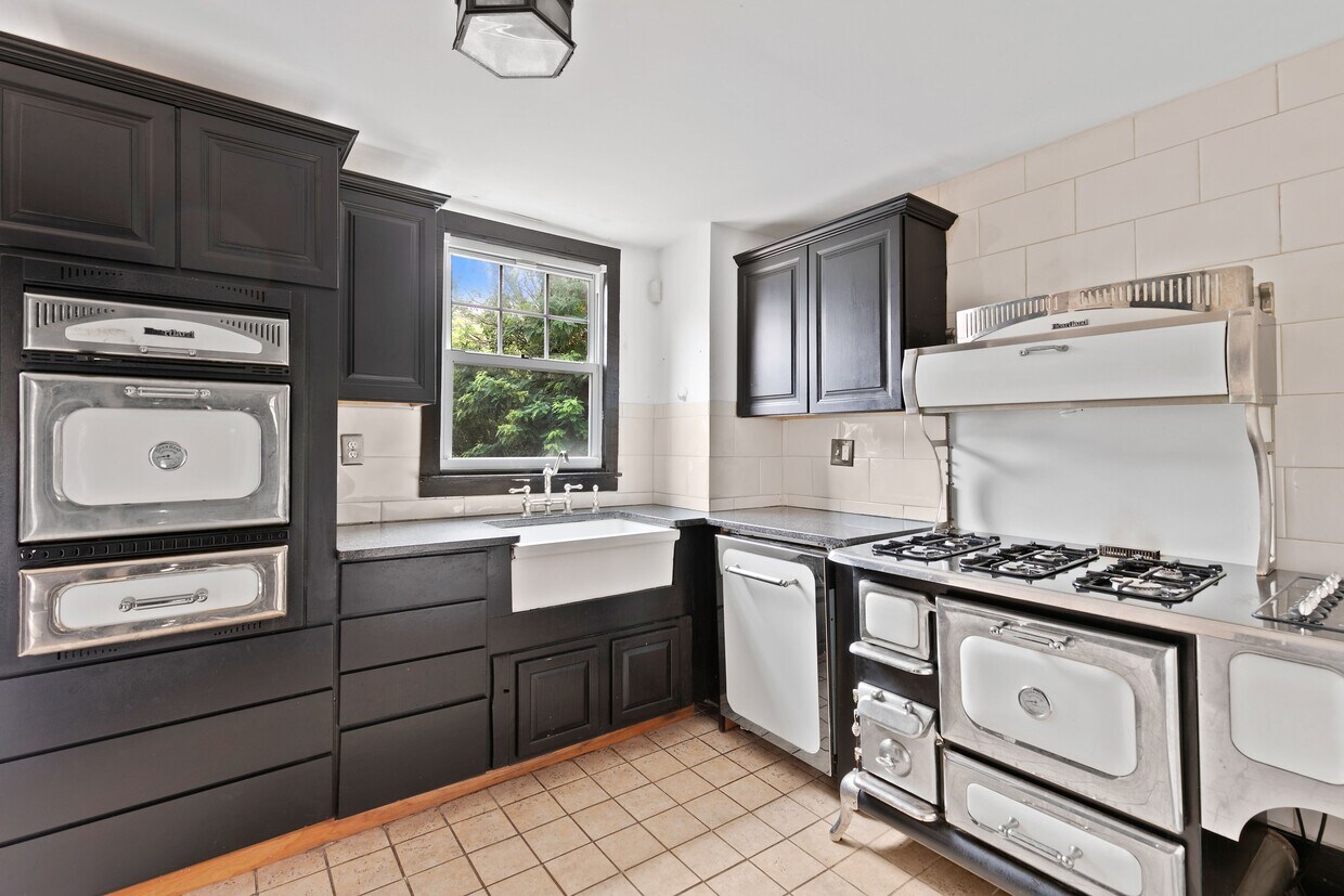 Foto del edificio - 37 Edgewood Ave