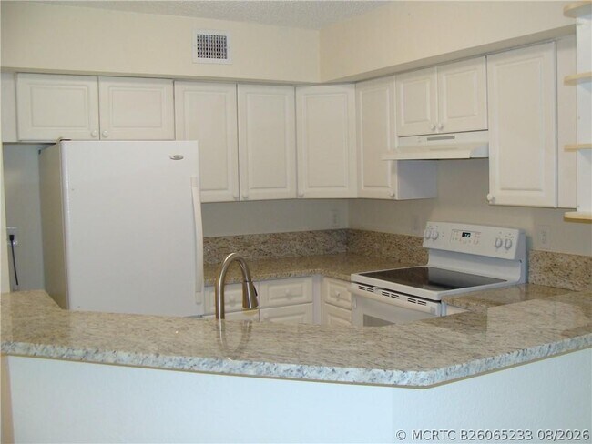 Foto del edificio - 4245 S 57th Ave