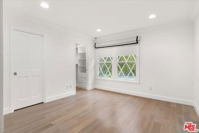 Foto del edificio - 9774 Burnley Pl
