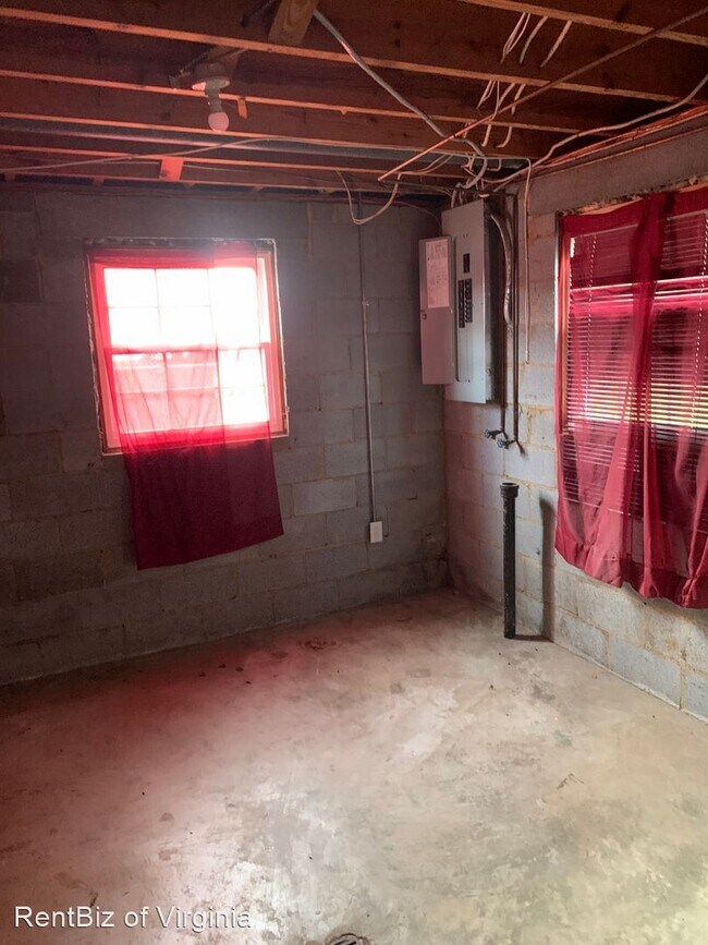 Building Photo - 3 br, 2 bath House - 5838 Plantation Road