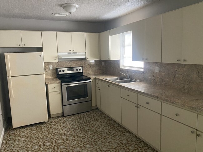 Foto del edificio - 2416 NW 22nd Ct