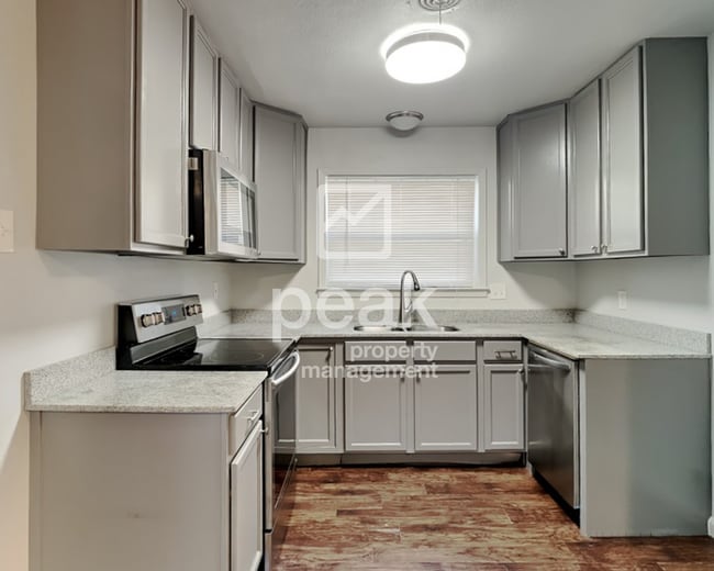 Building Photo - $1799! Beautiful 3Bed/2Bath home in FORT WORTH!