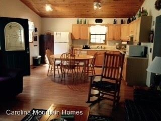 Building Photo - 345 Hilltop Rd