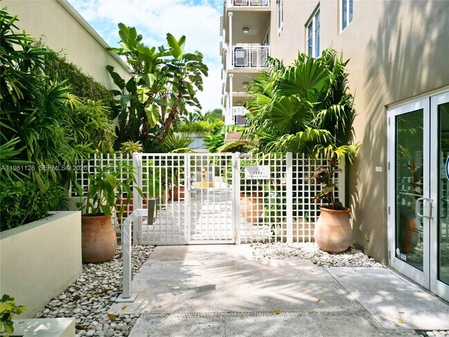 Foto del edificio - 3540 Main Hwy