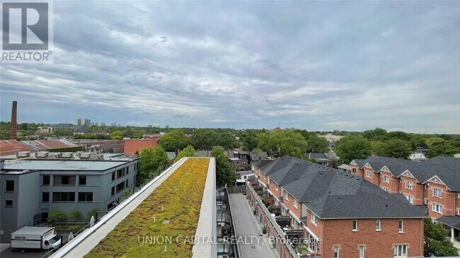 Photo du bâtiment - 1190 Dundas St E