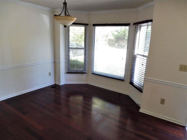 Foto del edificio - 3 or 4 Bedroom / 3.5 Bath Condo Kingsport, TN 37663