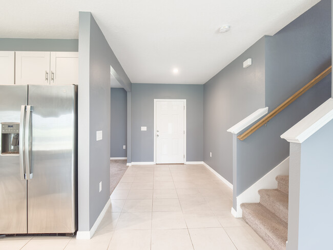 Building Photo - 218 Zircon Rd