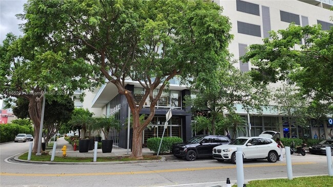 Foto del edificio - 3470 E Coast Ave