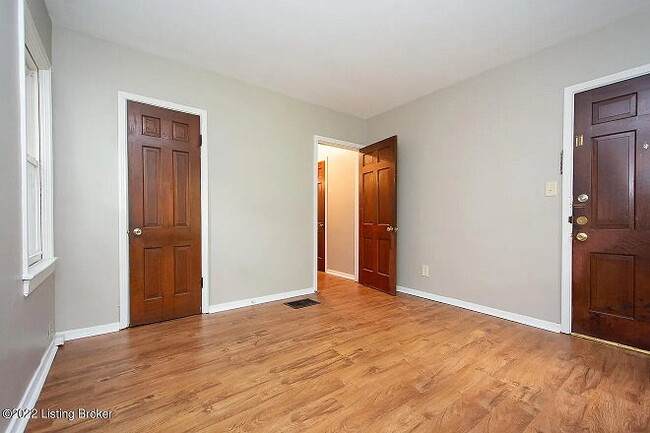 Building Photo - Charming 1 bed, 1 bath apartment in old louisville.