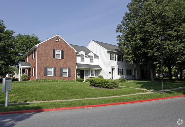 Foto del edificio - Village of Pineford Apartments