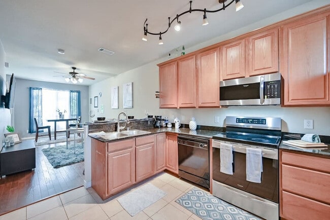 Building Photo - 904 E Glenn Crossett St