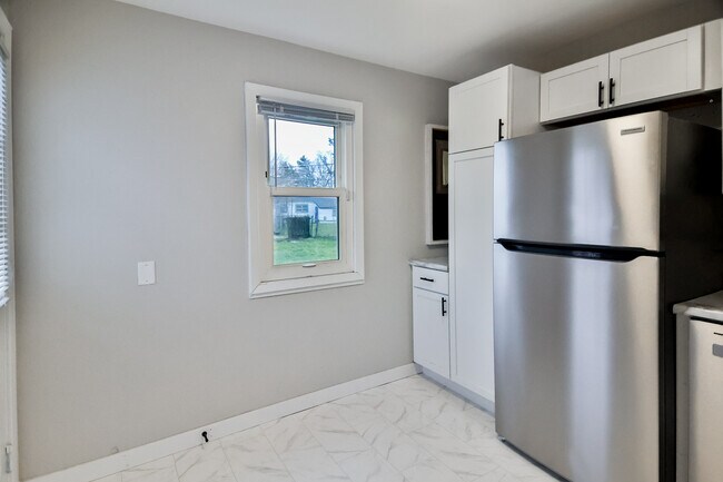 despensa, rincón de café - 208 Harlem Rd