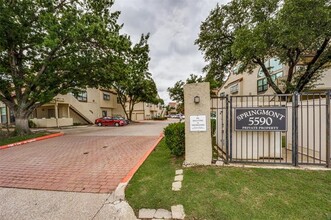 Building Photo - 5590 Spring Valley Rd