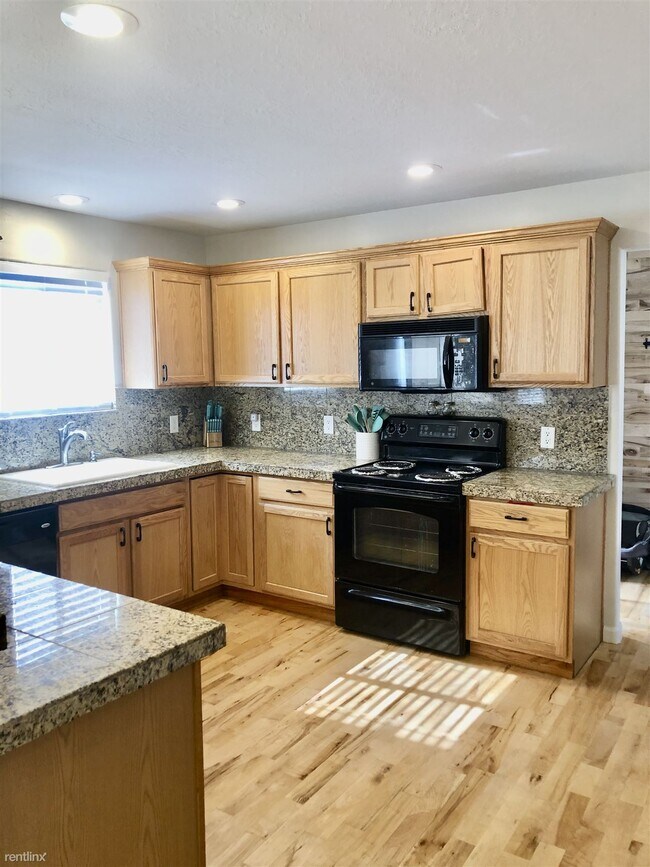 Foto del edificio - 3 br, 2 bath House - 203 West Ferruginous ...