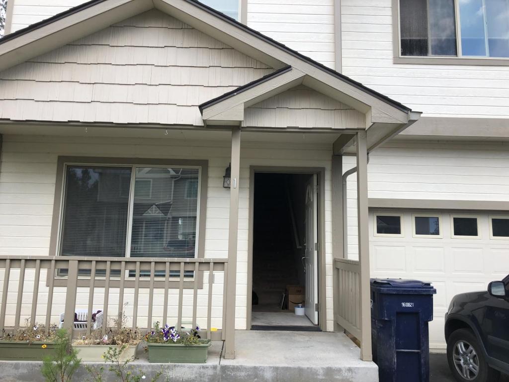 Primary Photo - 1306 Kremer Dr