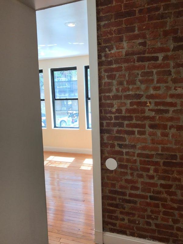 Building Photo - 31 Arden St