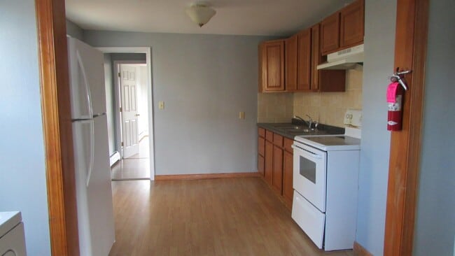 Building Photo - 11 E Orange St