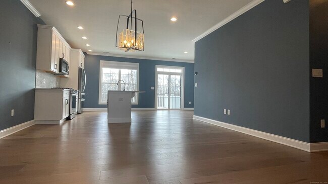 Building Photo - 129 Brentwood Cir