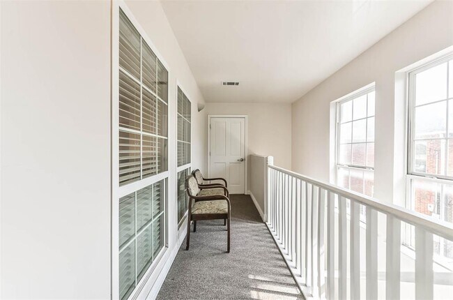 Foto del edificio - 2115 Lexington St