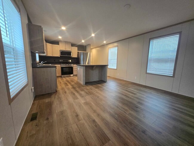 Building Photo - 52705 Van Buren Dr