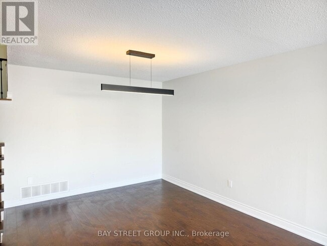 Building Photo - 2615 Windjammer Rd