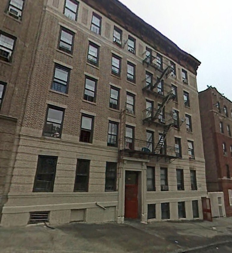 Primary Photo - 983 E 181st St