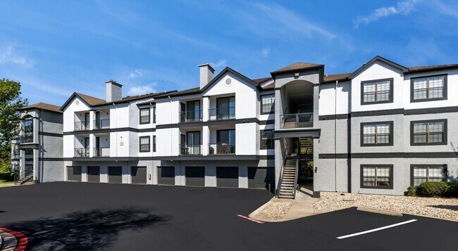Foto del edificio - 11915 Stonehollow Dr