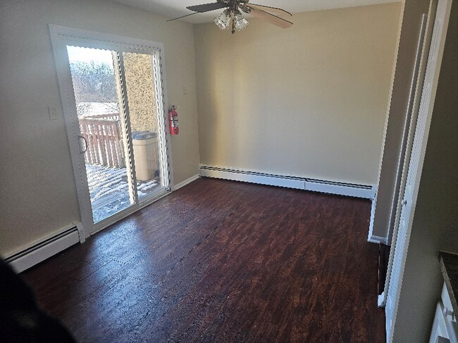 Foto del edificio - 2405 Walnut Ridge Dr