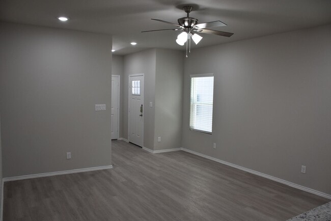 Building Photo - 8911 FM1560