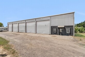 Building Photo - 8867 Co Rd 424