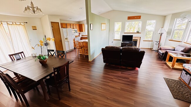 Foto del edificio - 6904 54th Pl NE