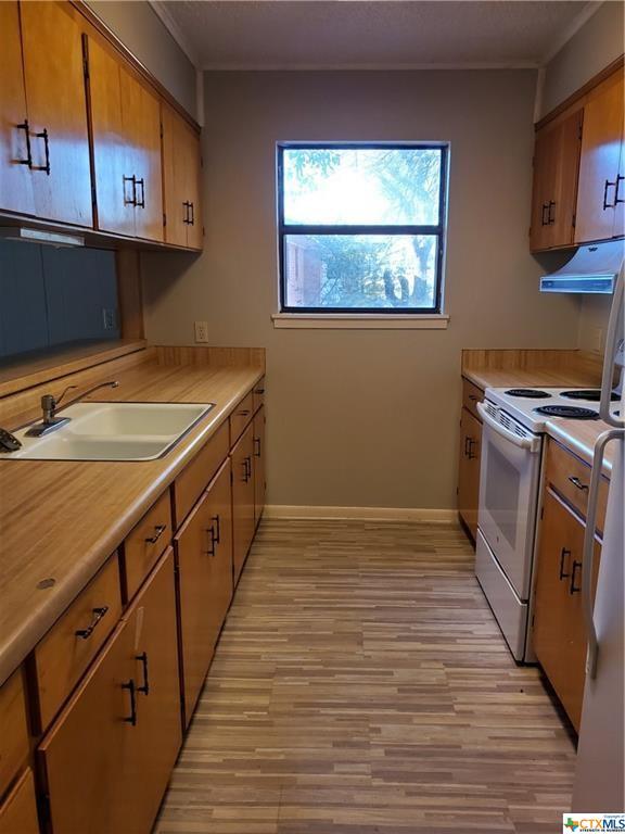 Foto del edificio - 1304 Canary Ln