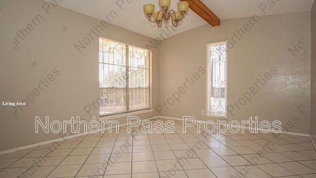 Building Photo - 244 Mardi Gras Dr