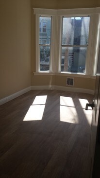 Building Photo - 2433a Bryant St