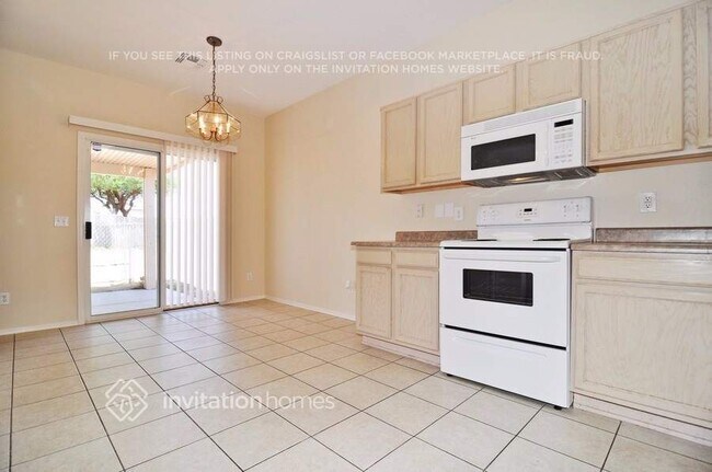 Building Photo - 13988 N 132nd Ct