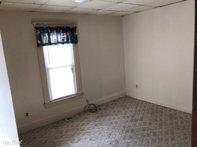 Foto del edificio - 3 br, 1 bath House - 903 W.11