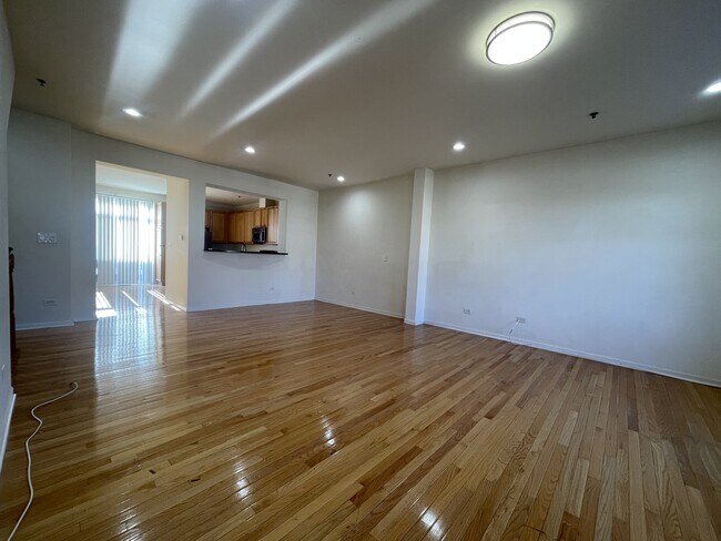 Foto del edificio - 4702 N Lamon Ave