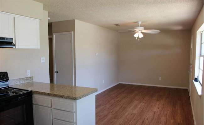 Living room - 7608 Abbott Drive