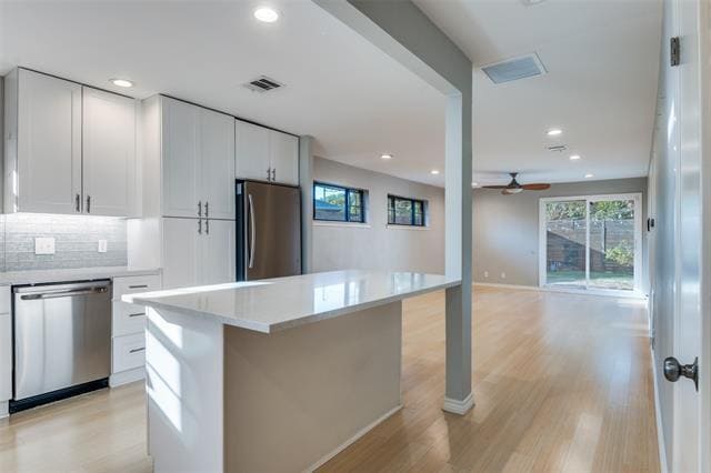 Foto del edificio - 10665 Lake Haven Dr