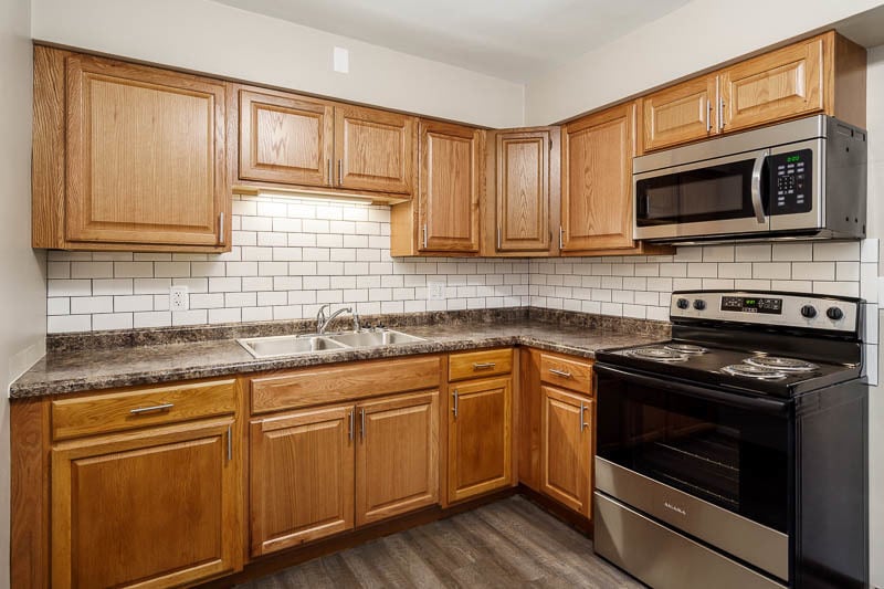 2518 N Rockton Ave, Rockford, IL 61103 House Rental in Rockford, IL