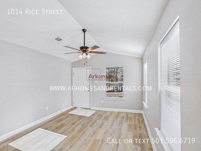 Building Photo - 1014 Rice St