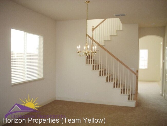 Foto del edificio - 5 br, 3 bath House - 8205 Rebekah Ct