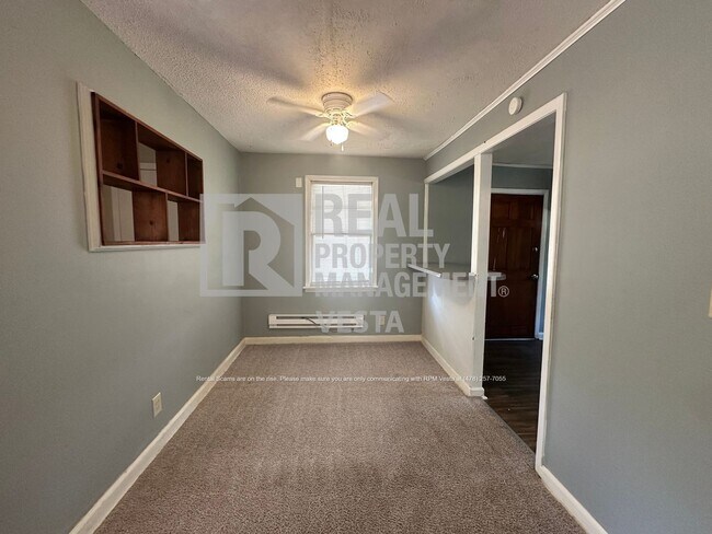 Foto del edificio - 2775 Reynolds Dr